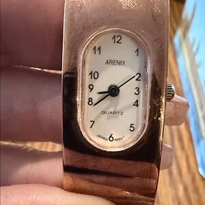 4/$16 Arenix Womens Wristwatch Copper Bangle